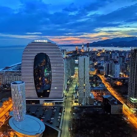 Holiday Apartments Батуми Экстерьер фото