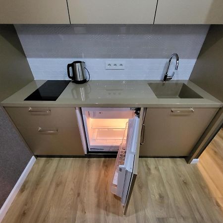 Holiday Apartments Батуми Экстерьер фото