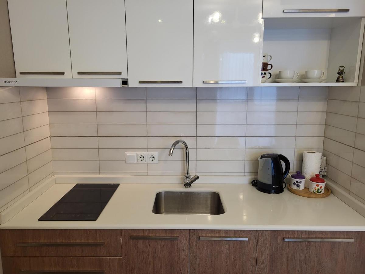 Holiday Apartments Батуми Экстерьер фото