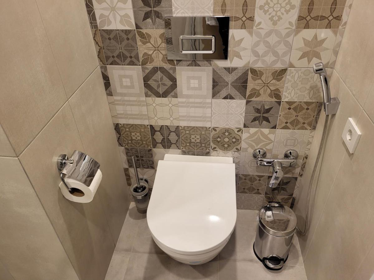 Holiday Apartments Батуми Экстерьер фото