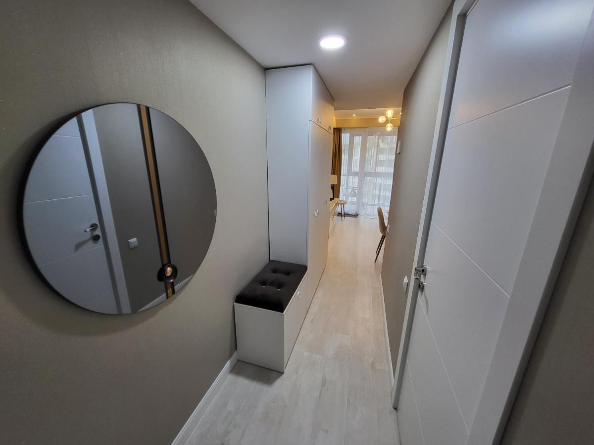 Holiday Apartments Батуми Экстерьер фото