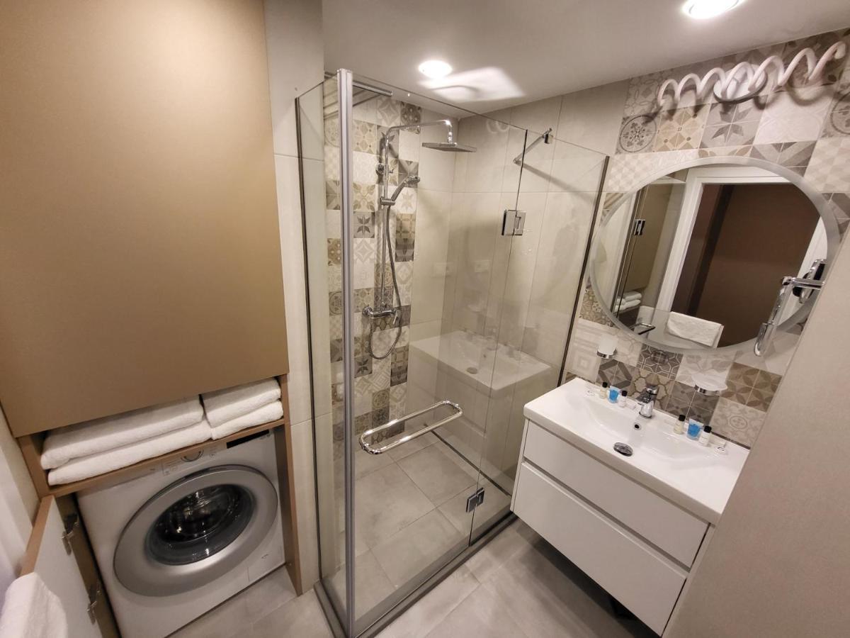 Holiday Apartments Батуми Экстерьер фото